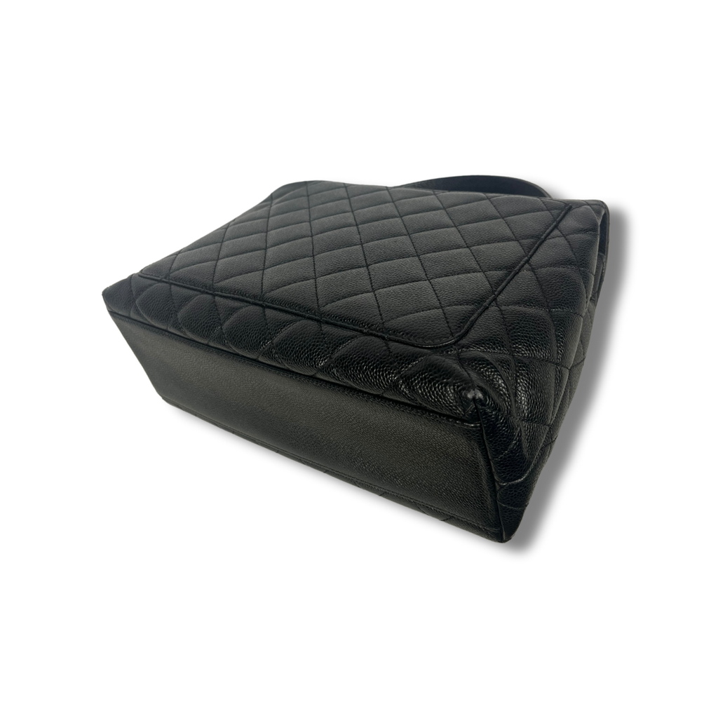 Chanel Kelly Top Handle Bag with Caviar leather and 24 carat gold hardware pre-loved pre-owned