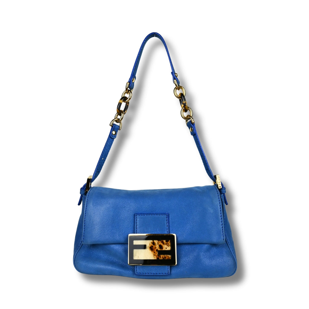 Fendi Mama Baguette Blue with Tortoise shell clasp front