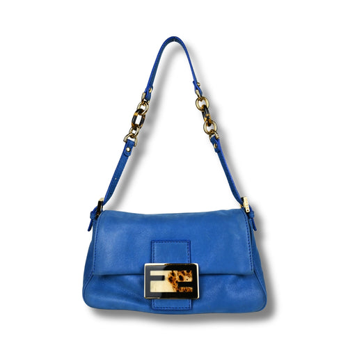 Fendi Mama Baguette Blue with Tortoise shell clasp front