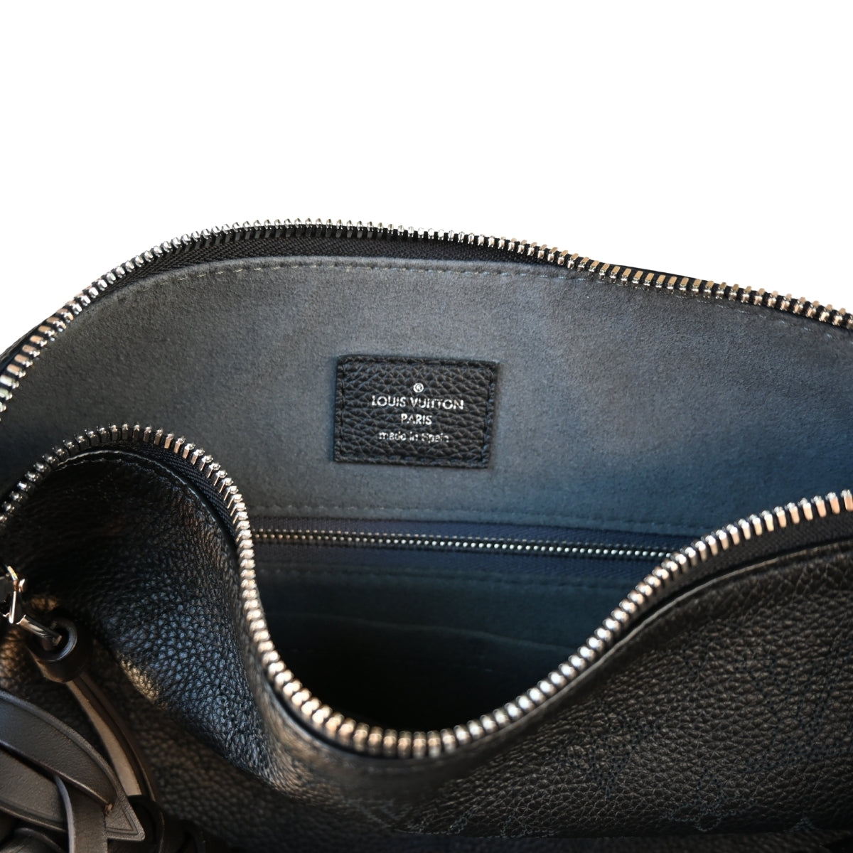 Louis Vuitton Mahina Beaubour Hobo MM Black