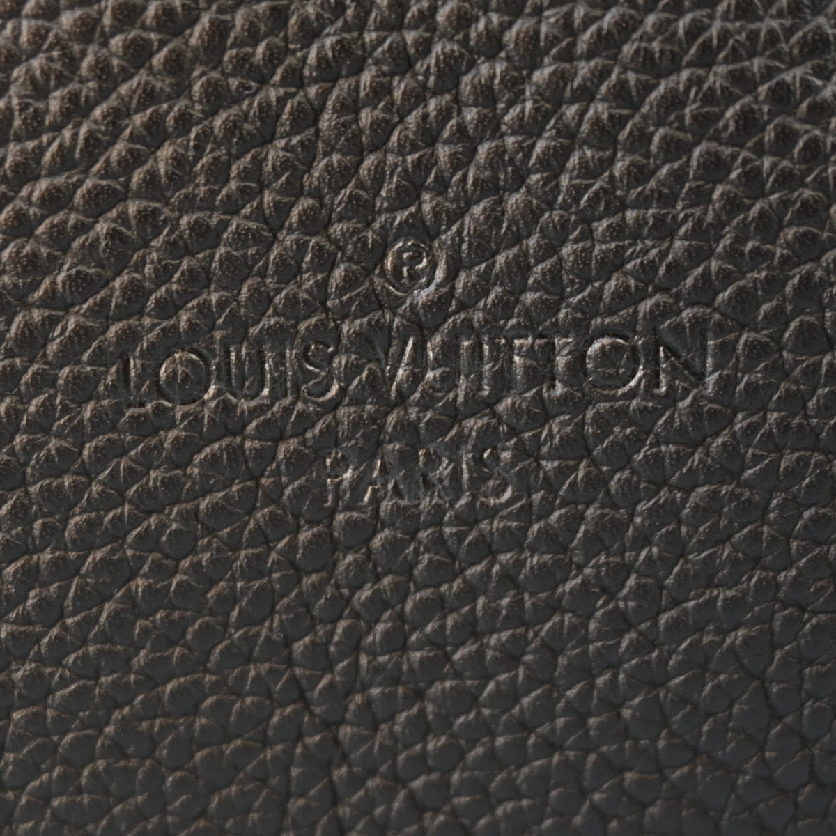 Louis Vuitton Mahina Beaubour Hobo MM Black