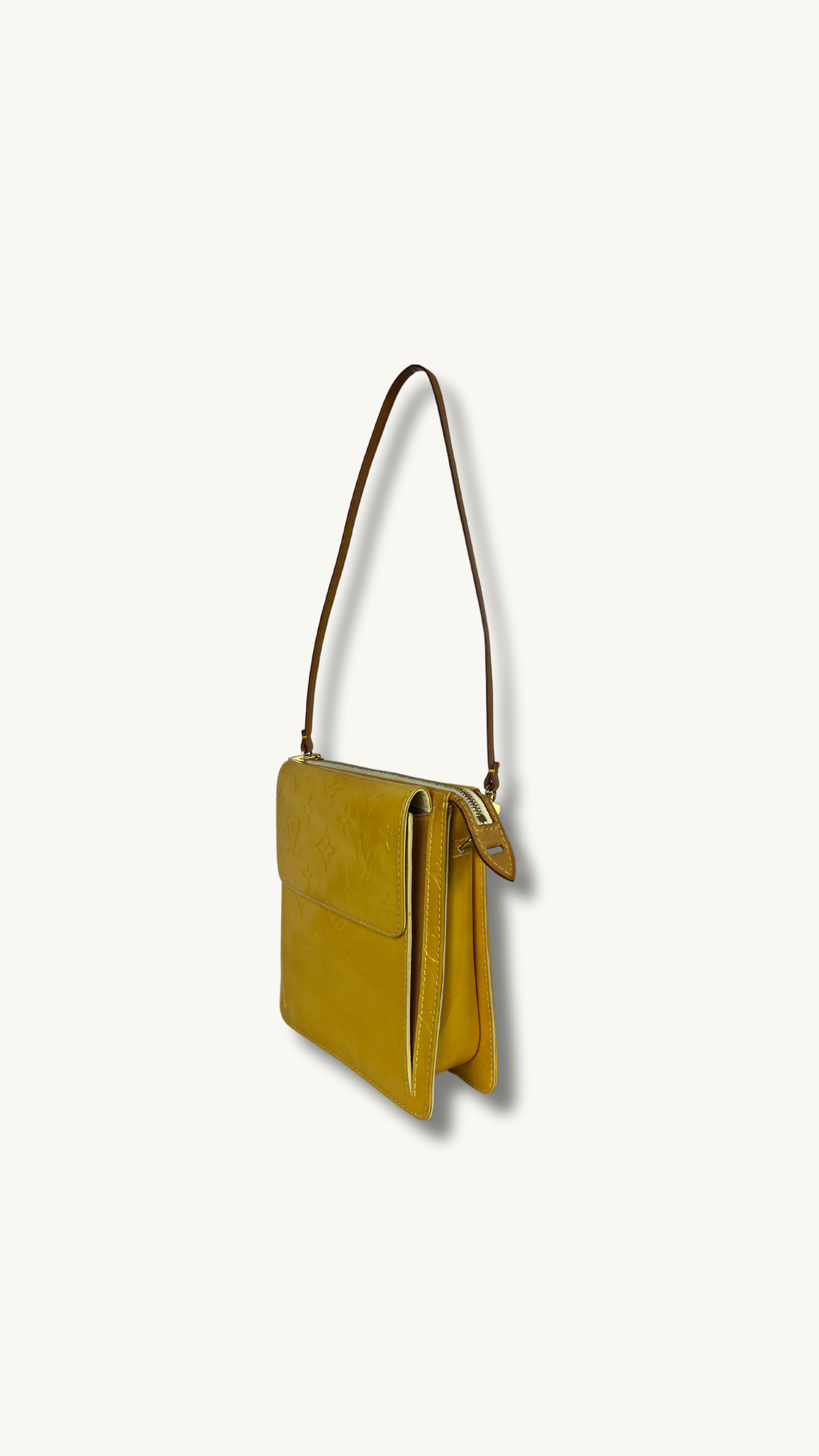 Louis Vuitton Vernis Monogram Mott Shoulder Bag Yellow 