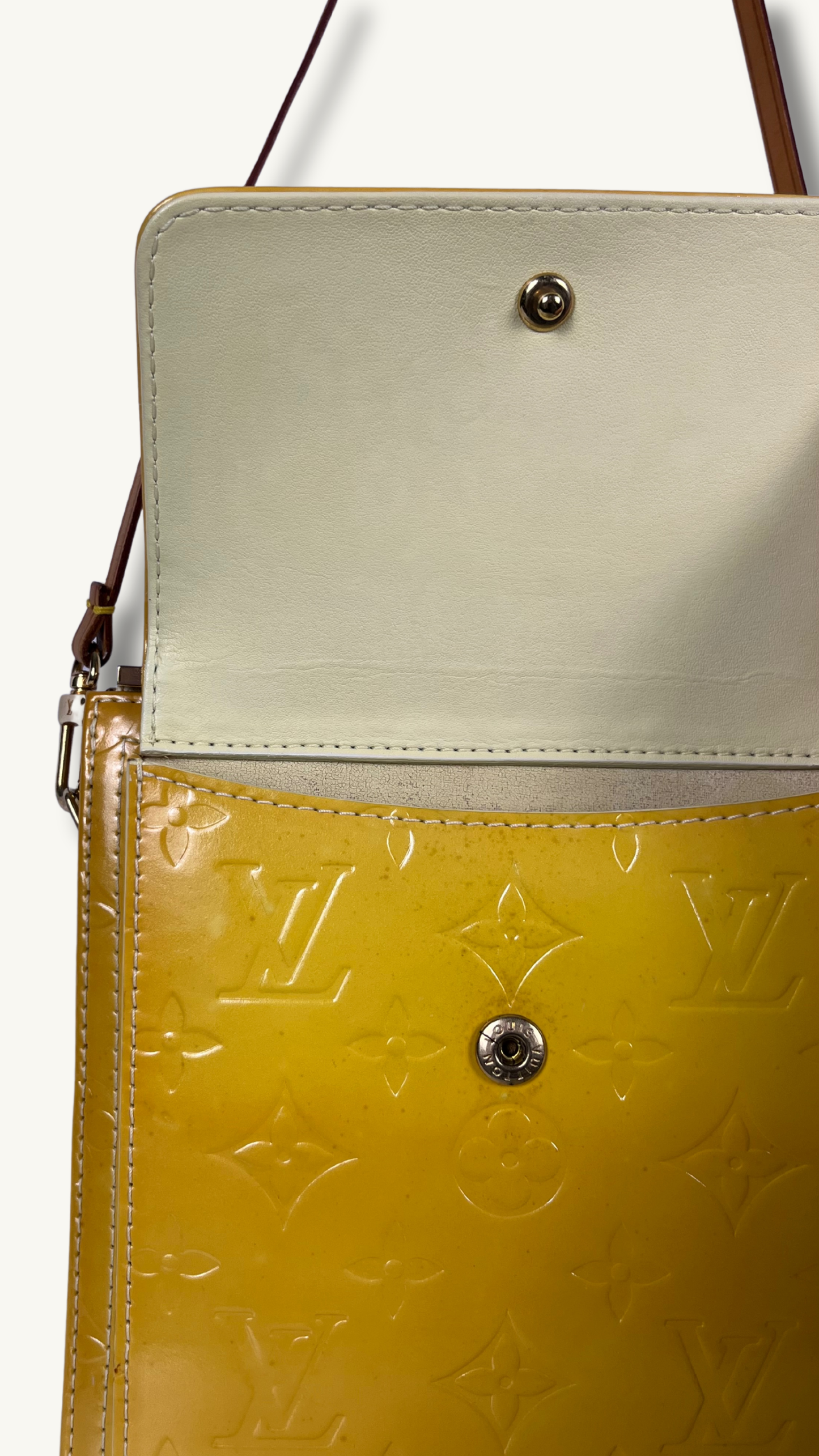 Louis Vuitton Vernis Monogram Mott Shoulder Bag Yellow 